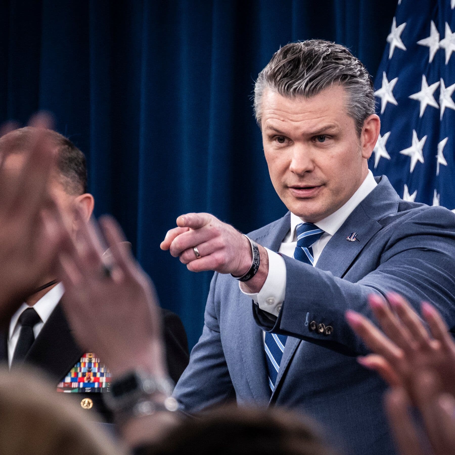 Democratic Senators Fault Hegseth’s Leadership on Iran