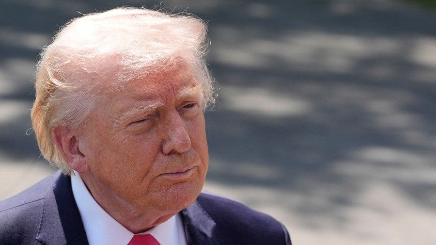 Trump extends Iran ceasefire and naval blockade
