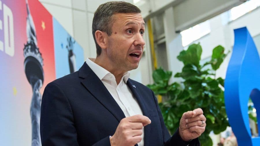DNC chair on Trump ‘trying to hold onto power’ ahead of midterms: ‘We’re planning for everything’