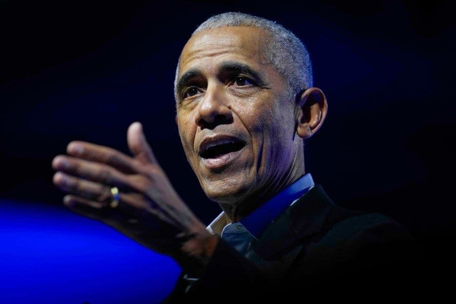 Government not sitting on space alien evidence, Obama reiterates
